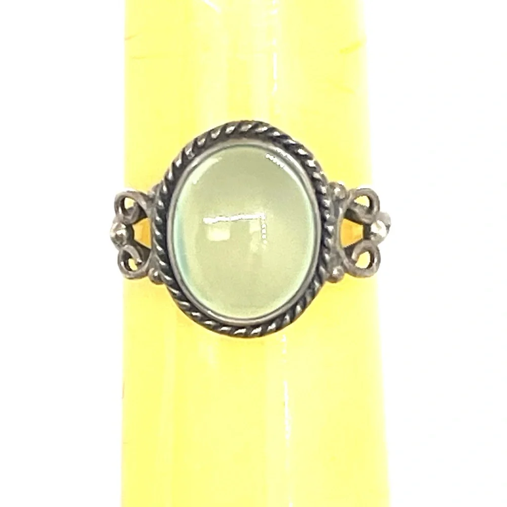 Sweet Sterling Greenstone ring size 7
